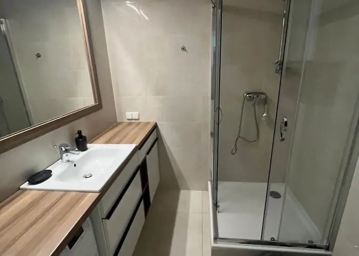 Spacious Chmielna Park Oldtown Apartament *